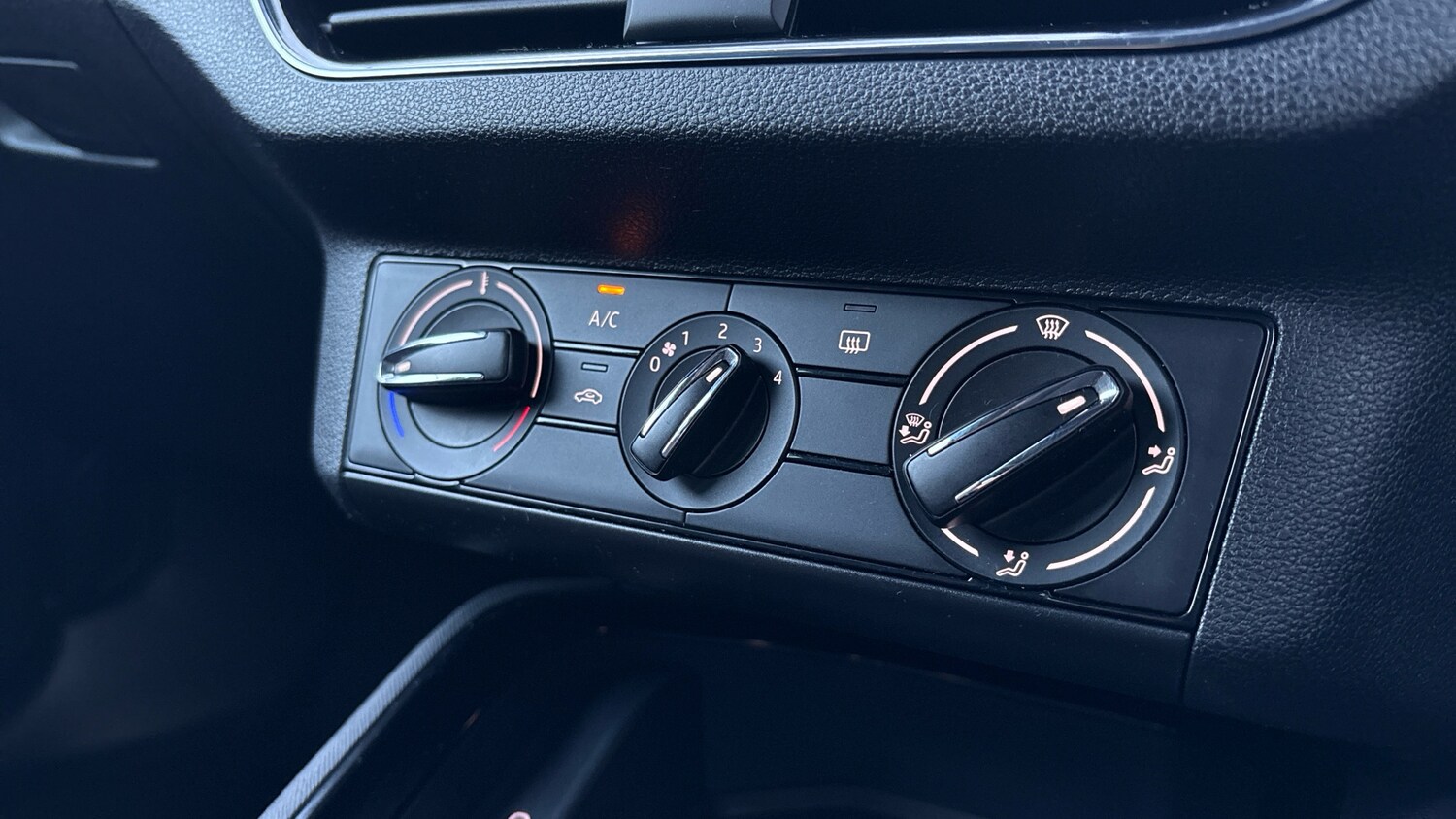 Used Skoda Kamiq 2022 for sale - 76479449: Photo 35