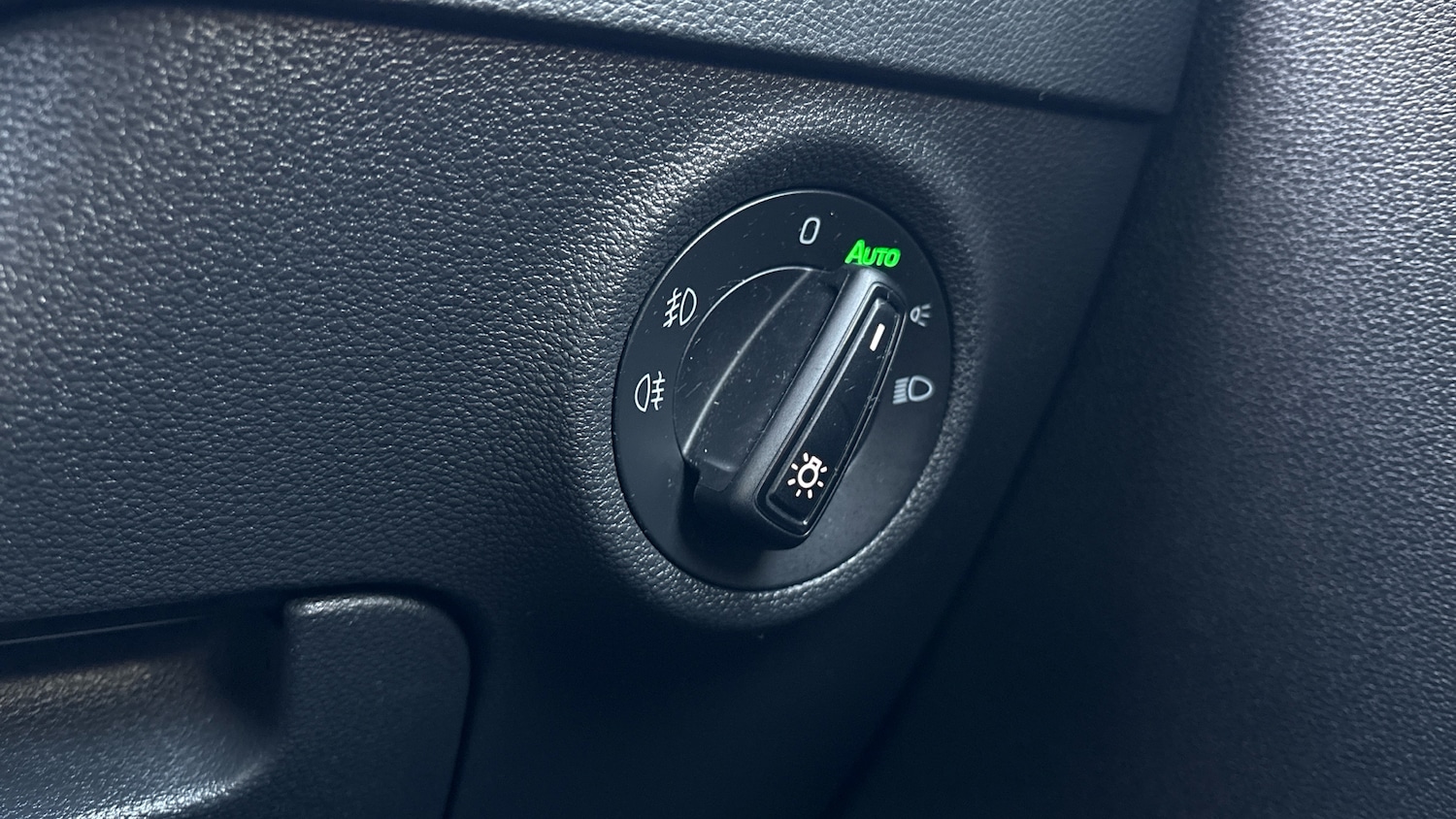 Used Skoda Karoq 2023 for sale - 77298262: Photo 37