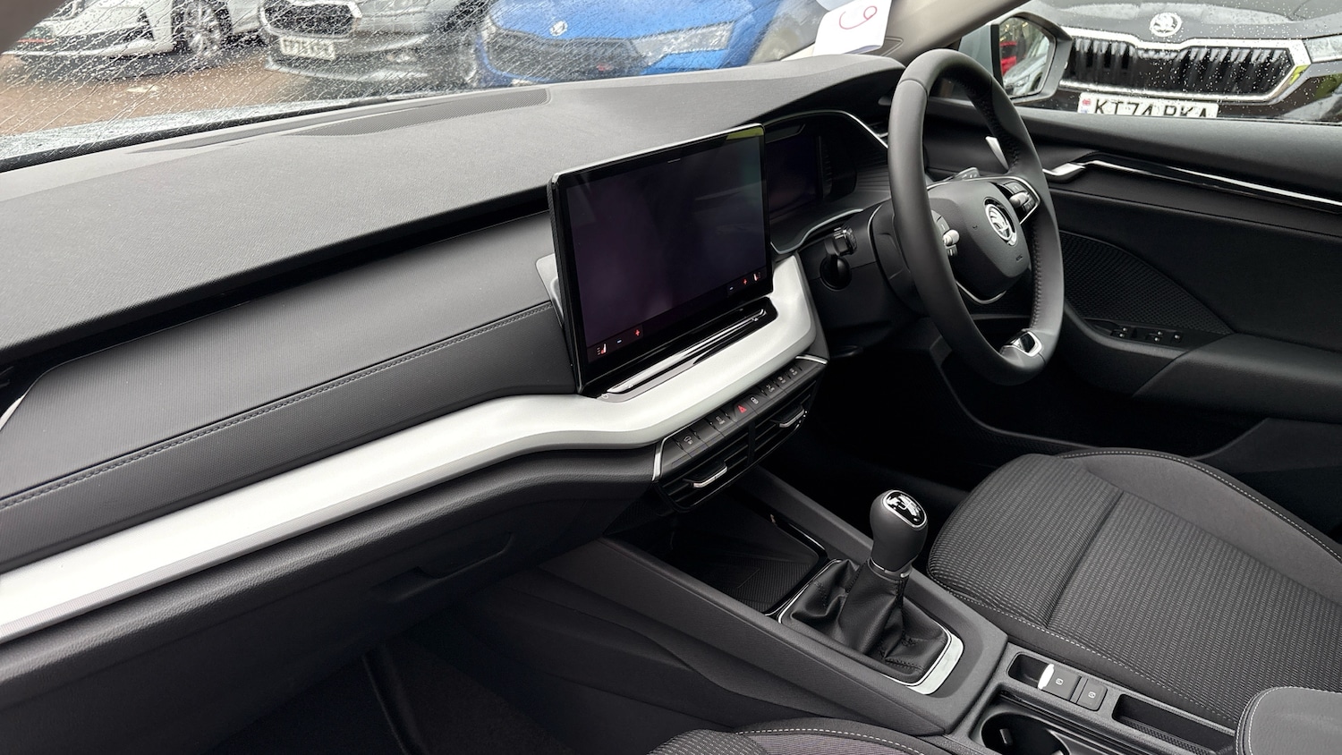 Used Skoda Octavia 2024 for sale - 76568384: Photo 2