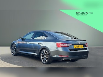 Used Skoda Superb 2018 for sale - 78454962: Photo