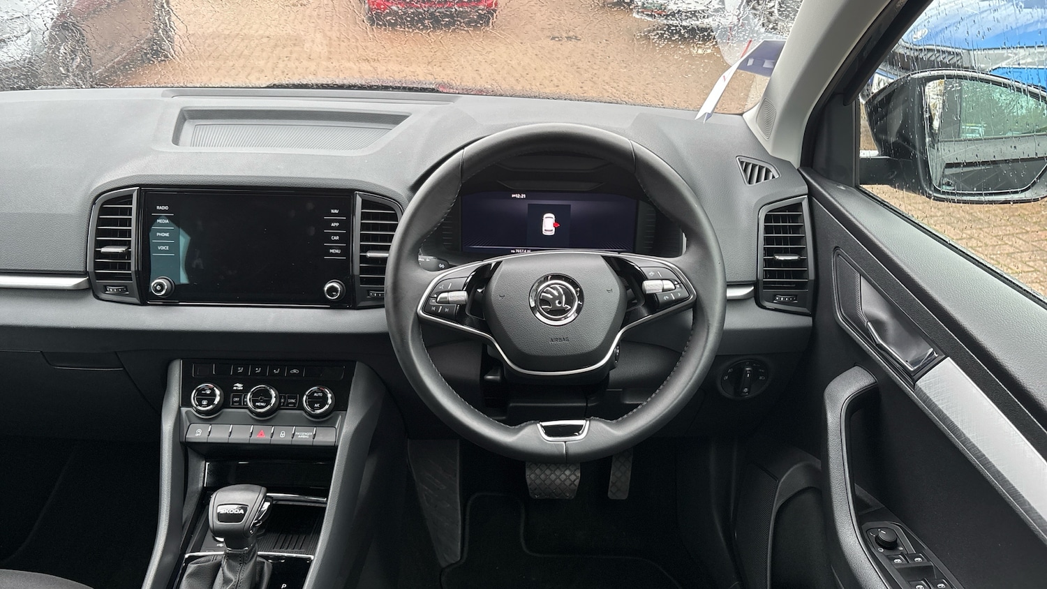 Used Skoda Karoq 2025 for sale - 76568380: Photo 10