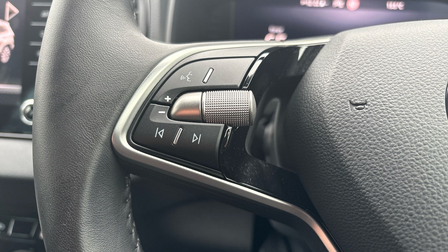 Used Skoda Karoq 2025 for sale - 76568380: Photo 17