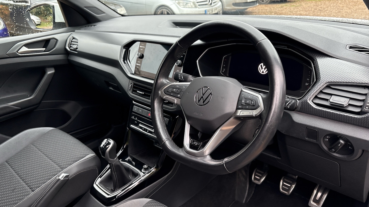 Used Volkswagen T-Cross 2022 for sale - 77210931: Photo 11