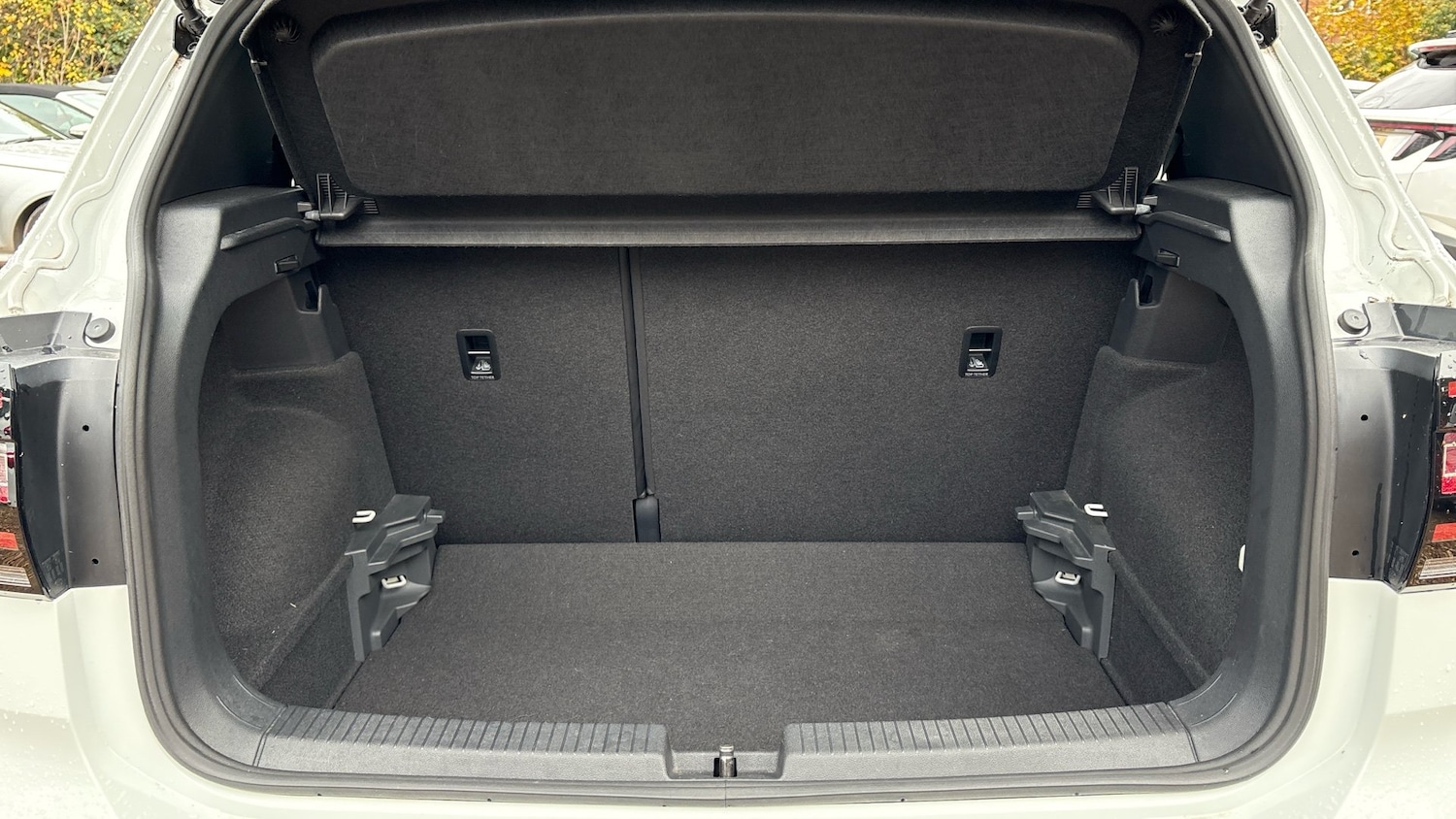 Used Volkswagen T-Cross 2022 for sale - 77210931: Photo 4