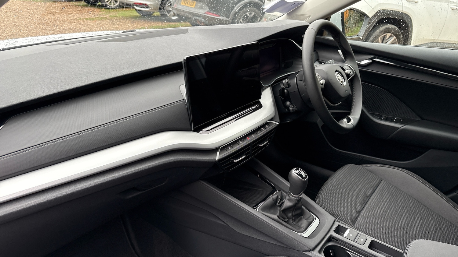 Used Skoda Octavia 2024 for sale - 76568386: Photo 2