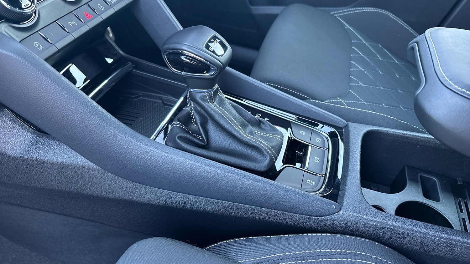 Used Skoda Karoq 2025 for sale - 76882283: Photo 28