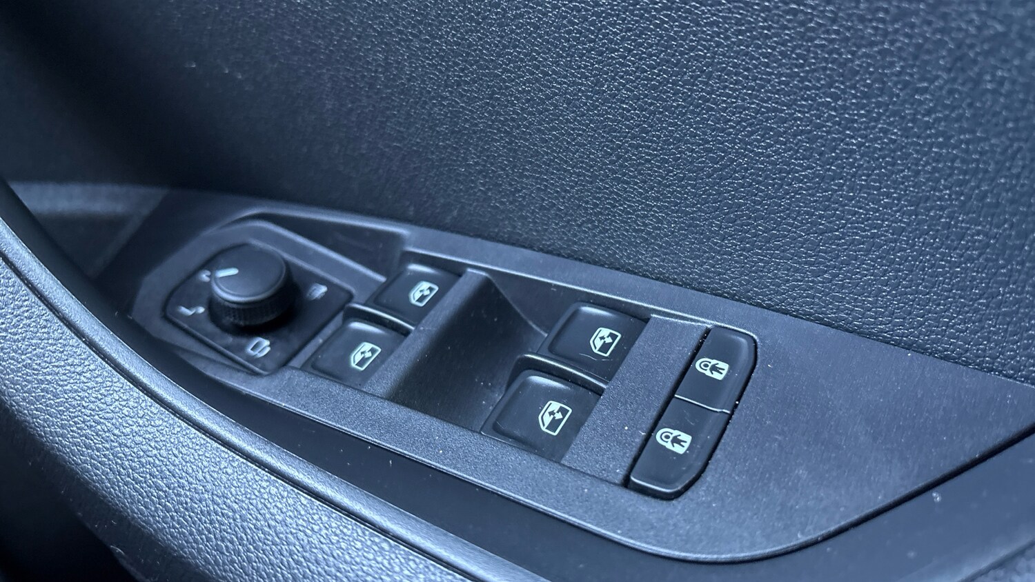 Used Skoda Karoq 2025 for sale - 76882283: Photo 43