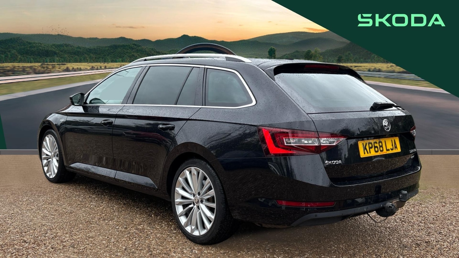 Used Skoda Superb 2018 for sale - 76817378: Photo 3