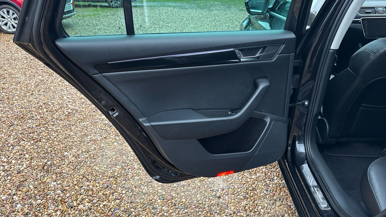 Used Skoda Superb 2018 for sale - 76817378: Photo 30