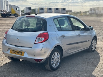 Used Renault Clio 2010 for sale - 75530172: Photo