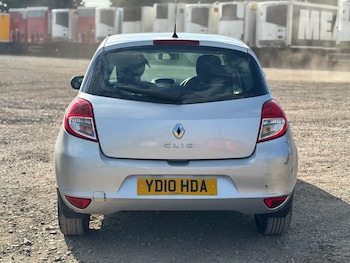 Used Renault Clio 2010 for sale - 75530172: Photo