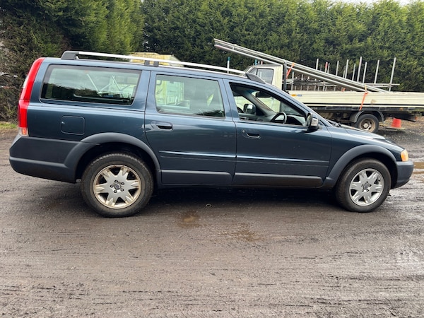 Used Volvo XC70 2007 for sale - 75613975: Photo 2