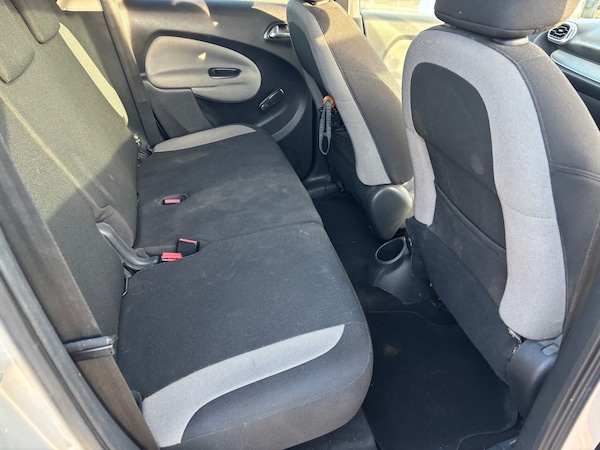 Used Citroen C3 Picasso 2009 for sale - 75694702: Photo 11