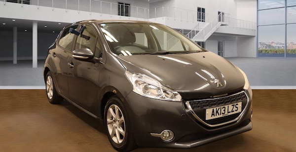 Used Peugeot 208 2013 for sale - 75523955: Photo 1