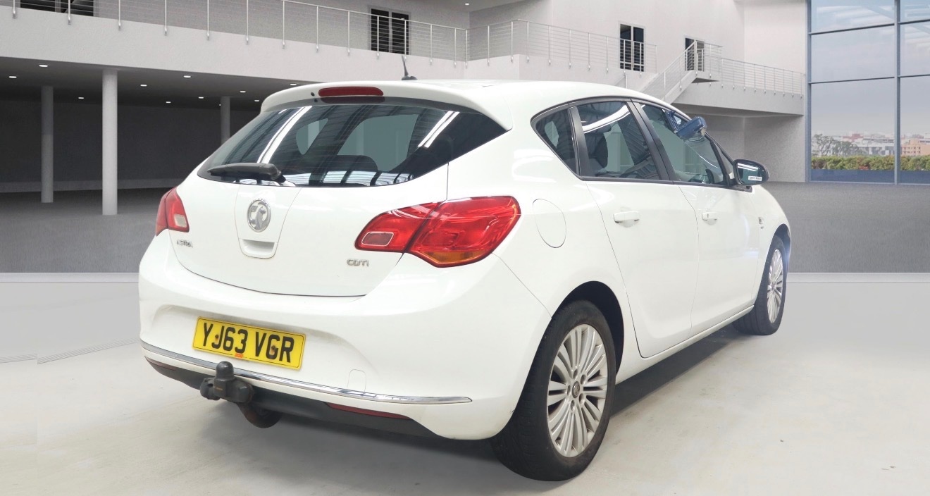 Used Vauxhall Astra 2013 for sale - 78123303: Photo 4