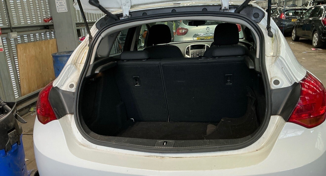 Used Vauxhall Astra 2013 for sale - 78123303: Photo 7