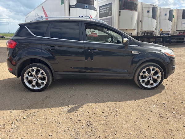 Used Ford Kuga 2011 for sale - 75612816: Photo 2