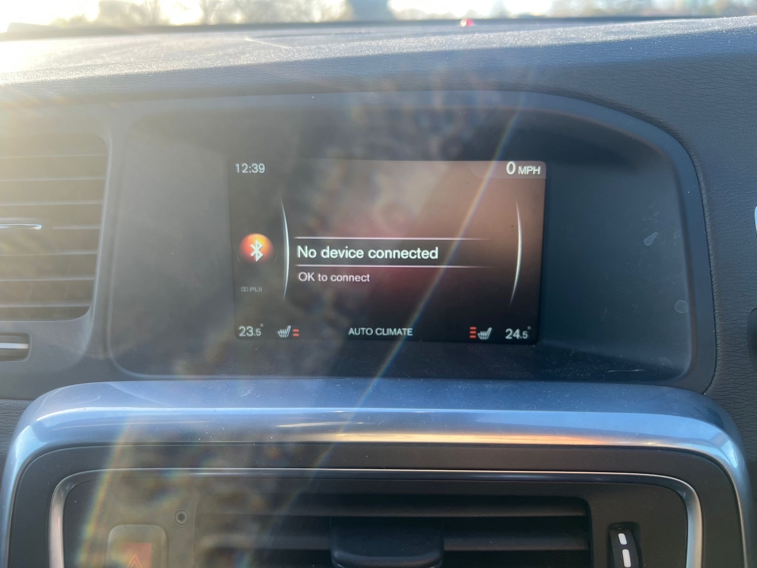 Used Volvo V60 2015 for sale - 77020549: Photo 16