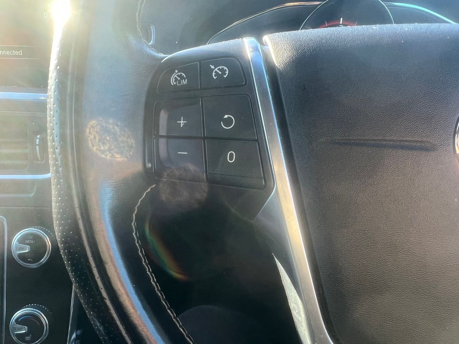 Used Volvo V60 2015 for sale - 77020549: Photo 18