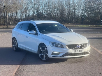 Used Volvo V60 2015 for sale - 77020549: Photo