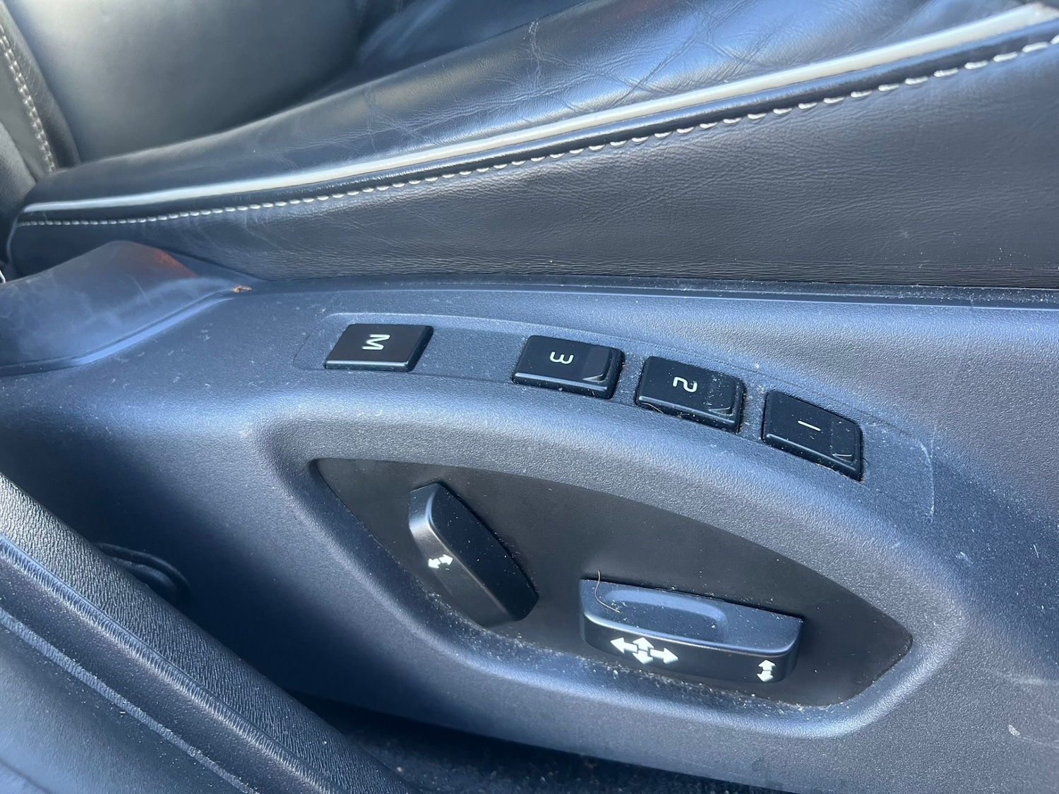 Used Volvo V60 2015 for sale - 77020549: Photo 20