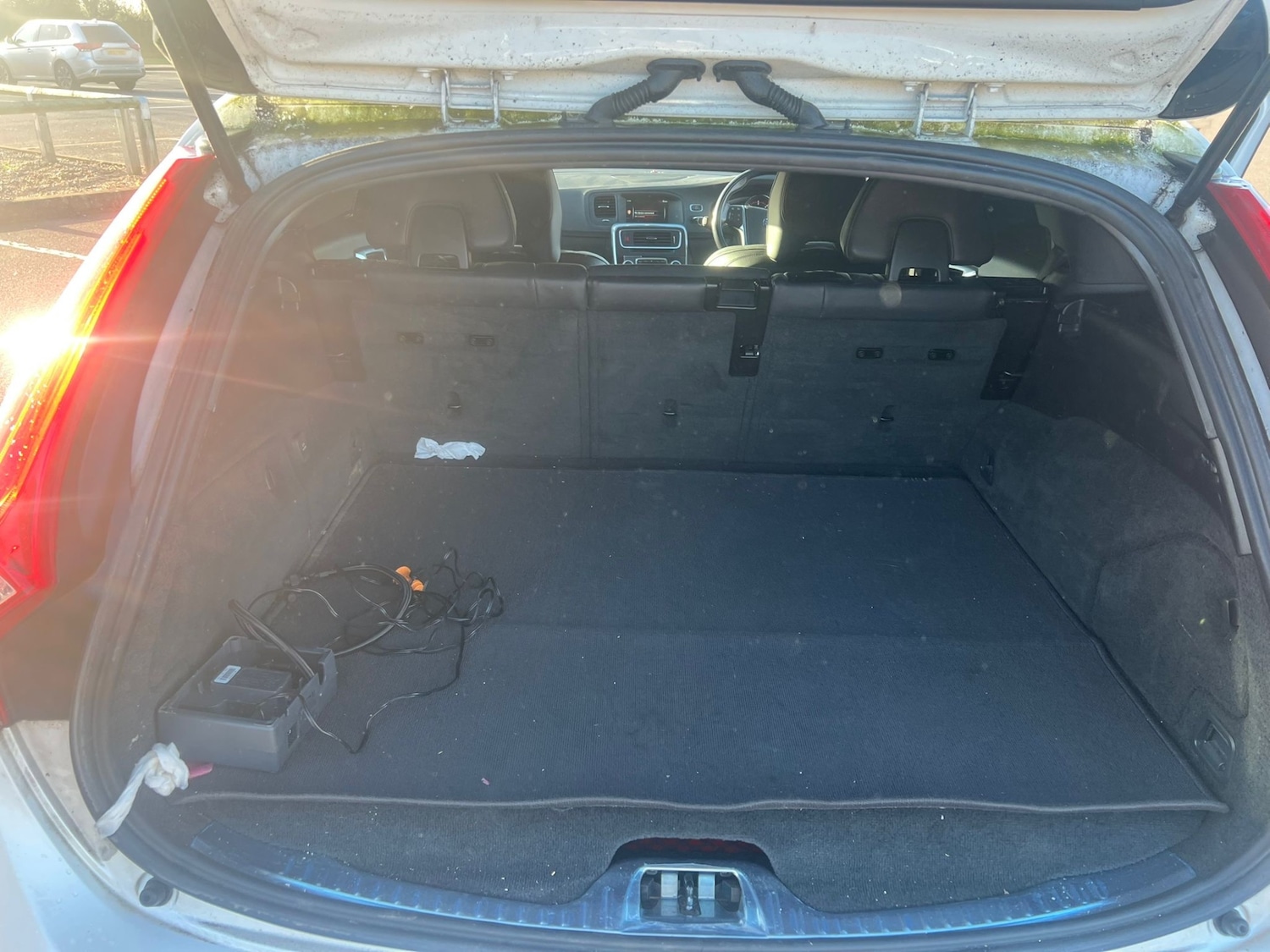 Used Volvo V60 2015 for sale - 77020549: Photo 8