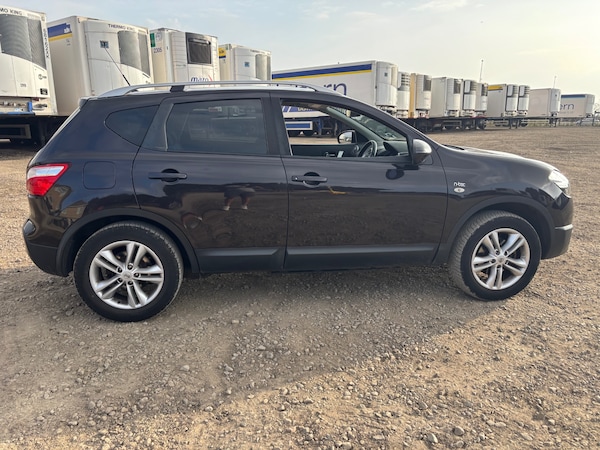 Used Nissan Qashqai 2010 for sale - 75612785: Photo 2