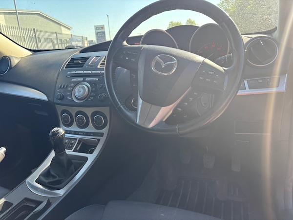Used Mazda Mazda3 2010 for sale - 75612853: Photo 11