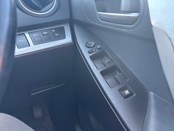 Used Mazda Mazda3 2010 for sale - 75612853: Photo 16