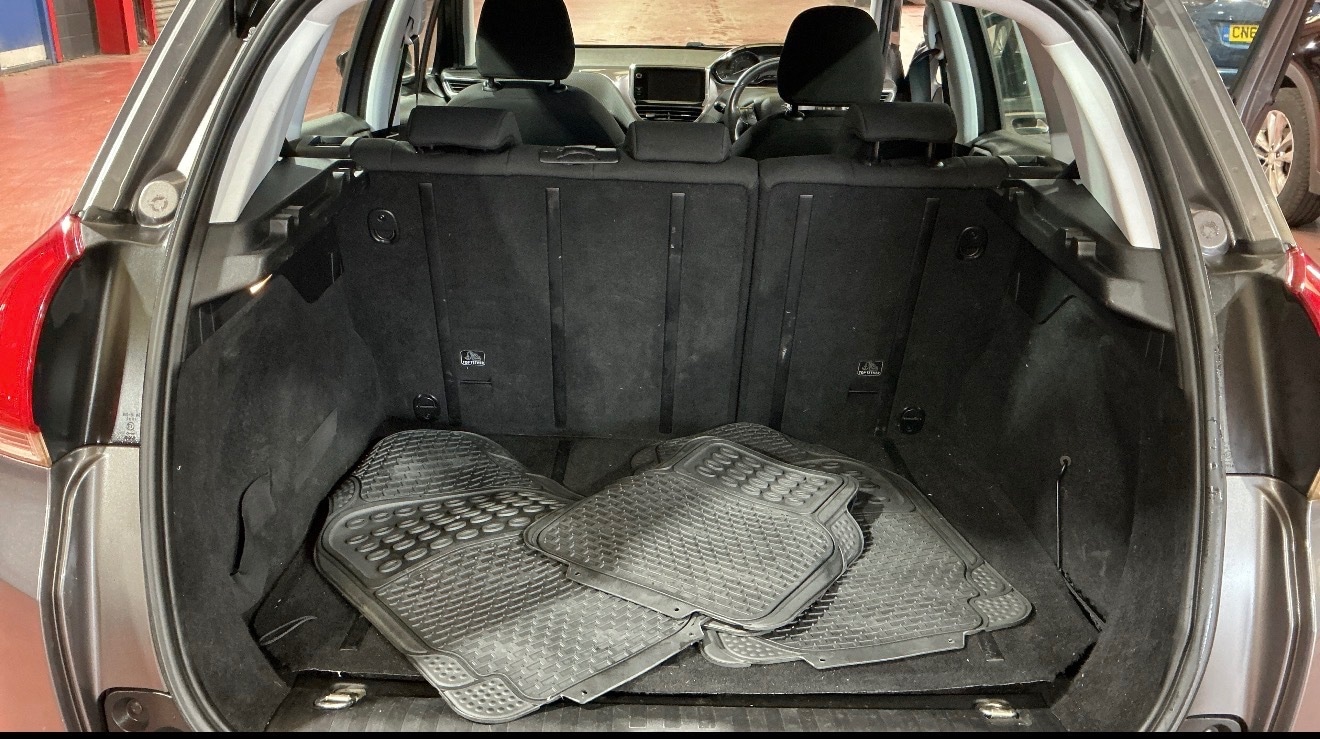 Used Peugeot 2008 2014 for sale - 77562599: Photo 7