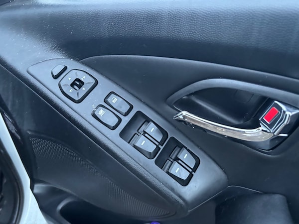Used Hyundai Ix35 2010 for sale - 75550519: Photo 20