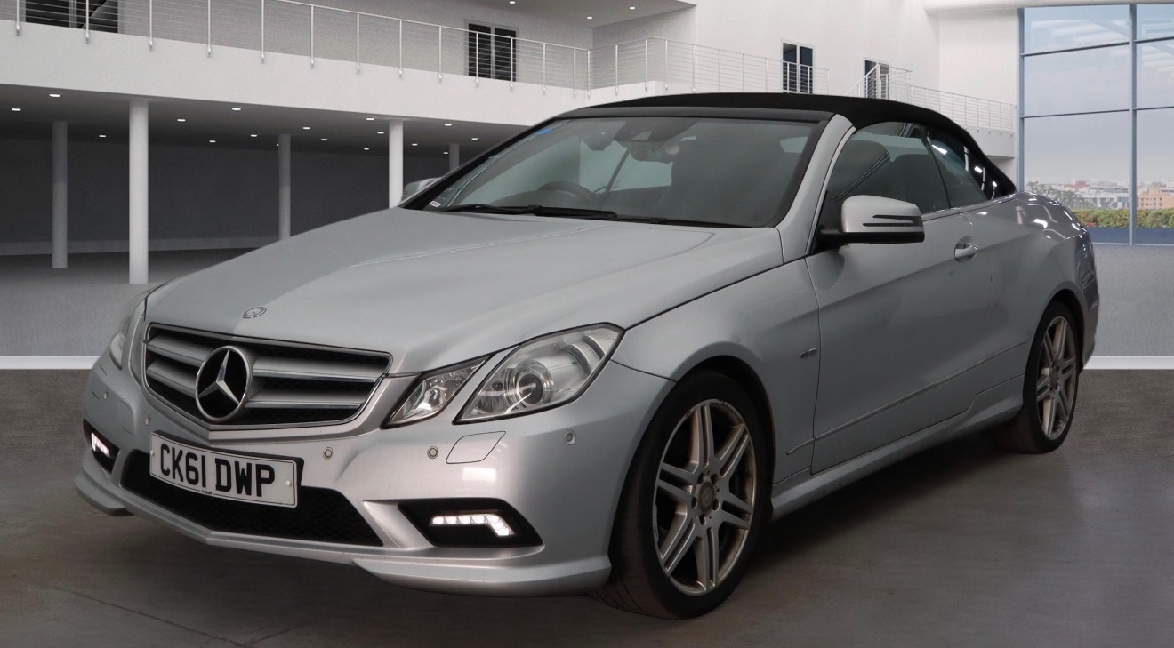 Used Mercedes-Benz E Class 2011 for sale - 78020504: Photo 2
