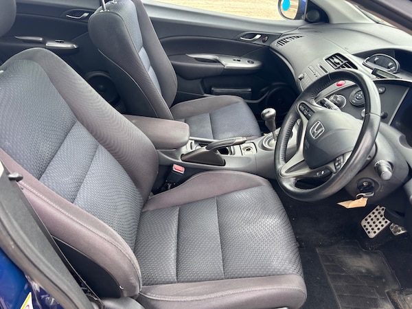 Used Honda Civic 2010 for sale - 75523930: Photo 11