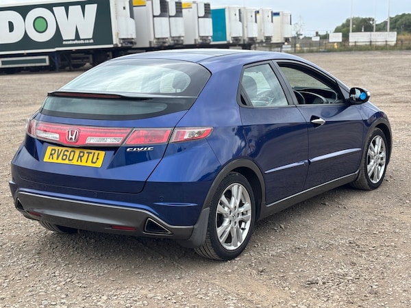 Used Honda Civic 2010 for sale - 75523930: Photo 3