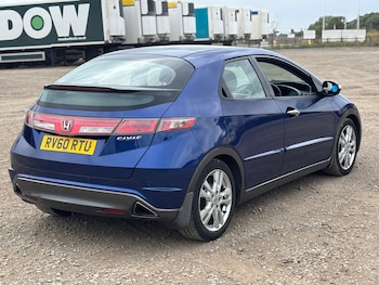Used Honda Civic 2010 for sale - 75523930: Photo