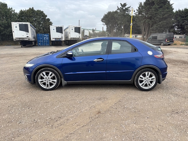 Used Honda Civic 2010 for sale - 75523930: Photo 6
