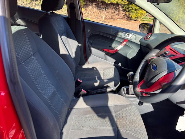 Used Ford Fiesta 2011 for sale - 75613795: Photo 12
