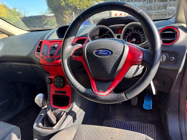 Used Ford Fiesta 2011 for sale - 75613795: Photo 13