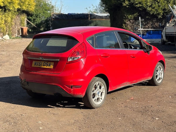Used Ford Fiesta 2011 for sale - 75613795: Photo 3