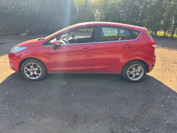 Used Ford Fiesta 2011 for sale - 75613795: Photo 6