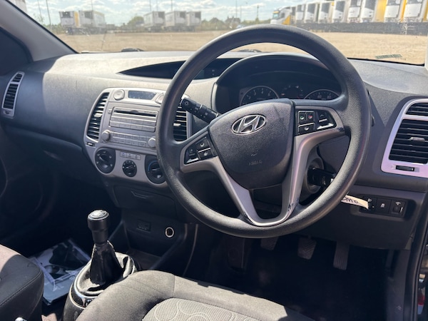 Used Hyundai i20 2011 for sale - 75524623: Photo 14