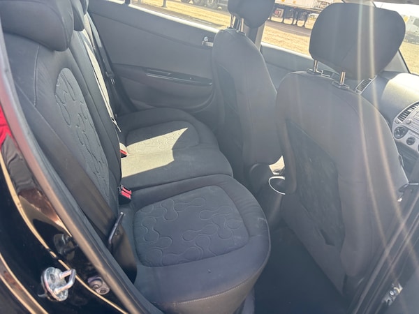 Used Hyundai i20 2011 for sale - 75524623: Photo 9