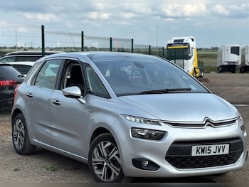 Used Citroen C4 Picasso 2015 for sale - 77019951: Photo