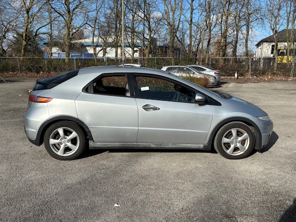Used Honda Civic 2008 for sale - 75613968: Photo 2