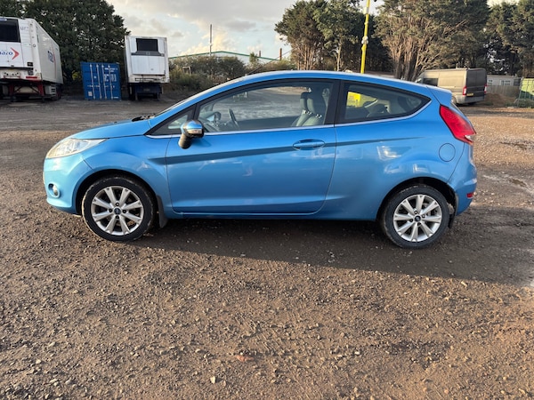 Used Ford Fiesta 2010 for sale - 75524535: Photo 5