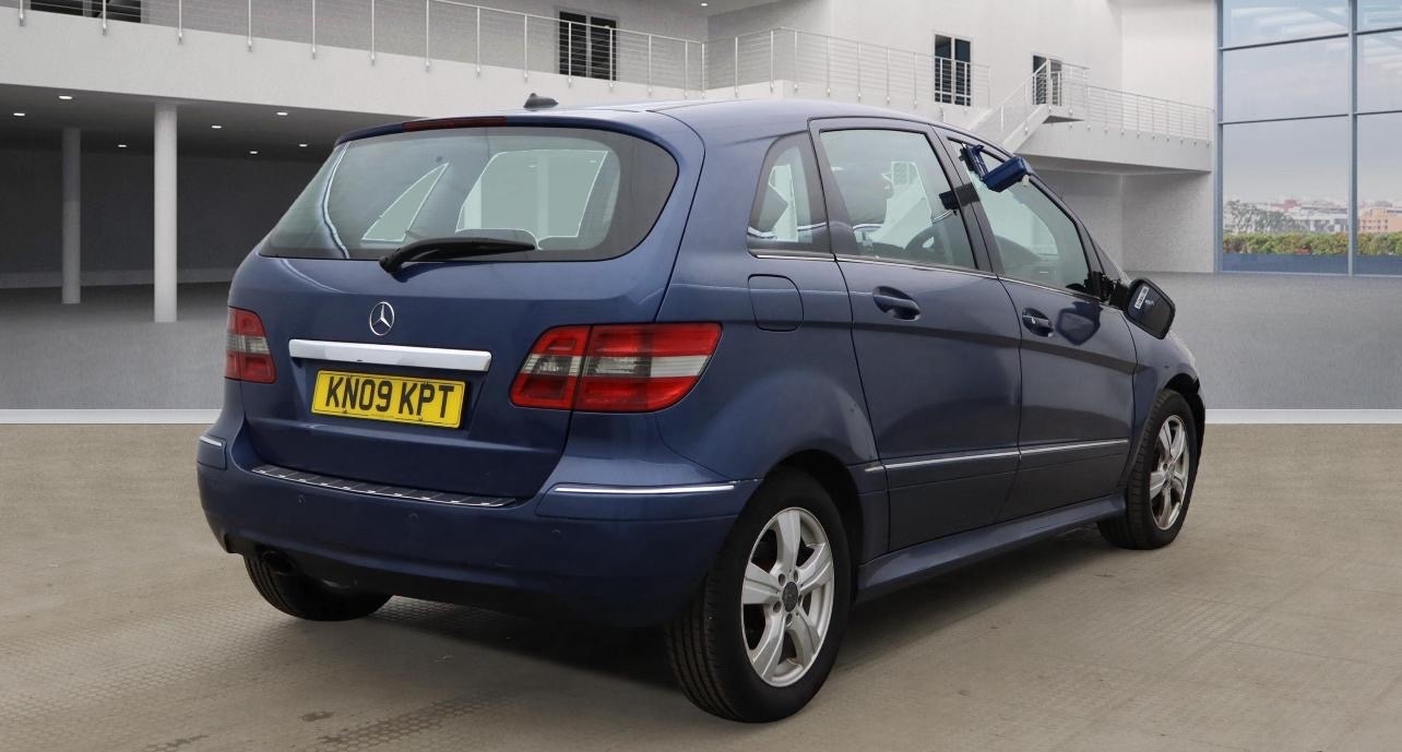 Used Mercedes-Benz B Class 2009 for sale - 76316374: Photo 2
