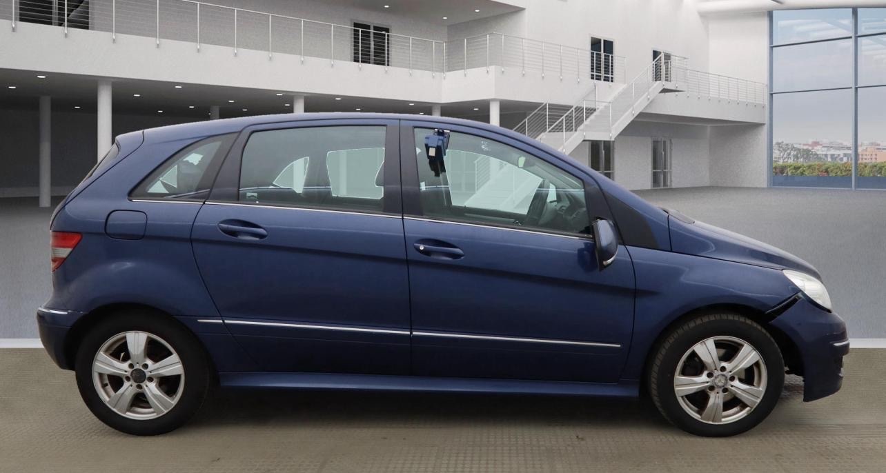 Used Mercedes-Benz B Class 2009 for sale - 76316374: Photo 3