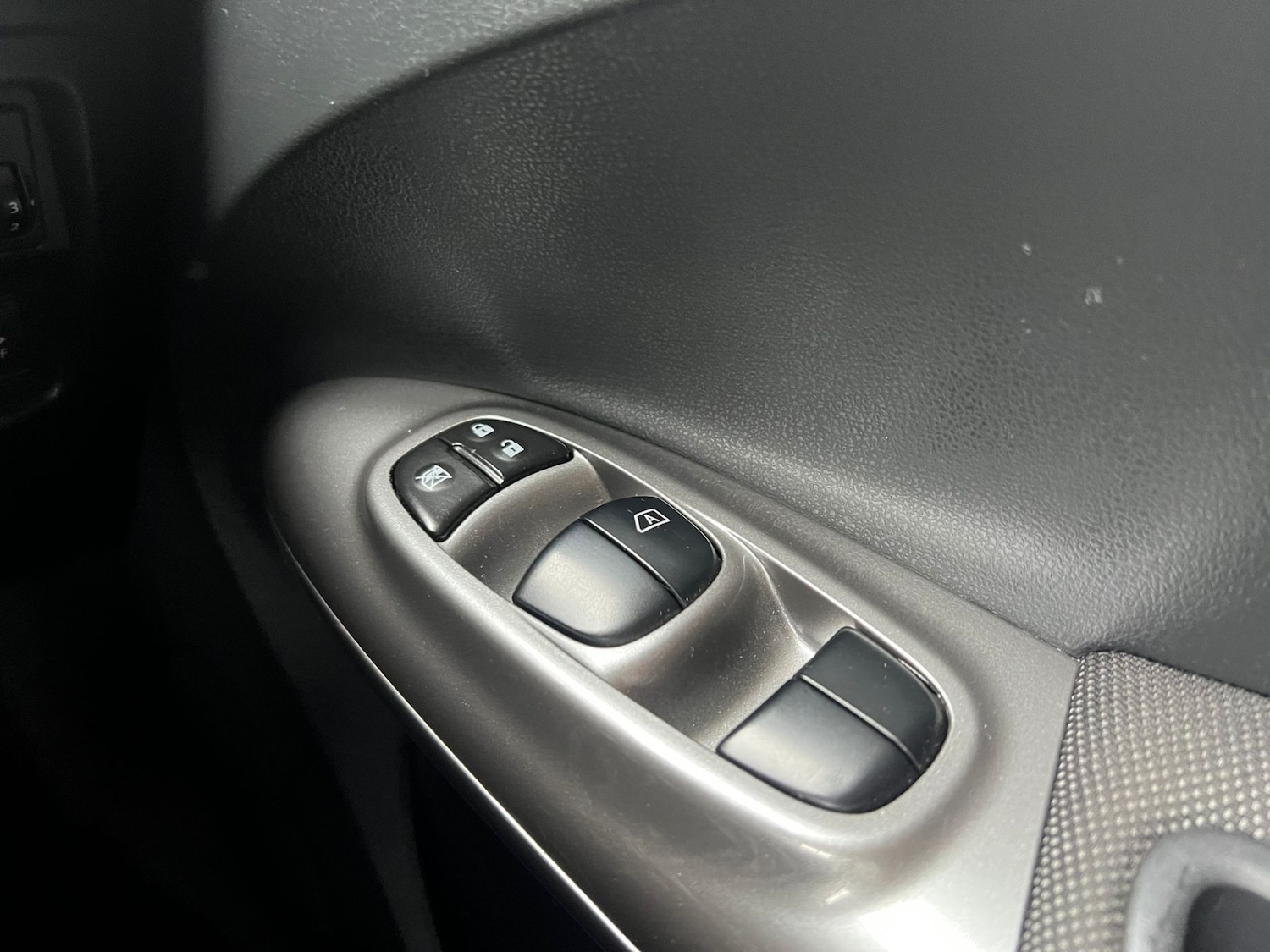 Used Nissan Juke 2011 for sale - 76594848: Photo 17