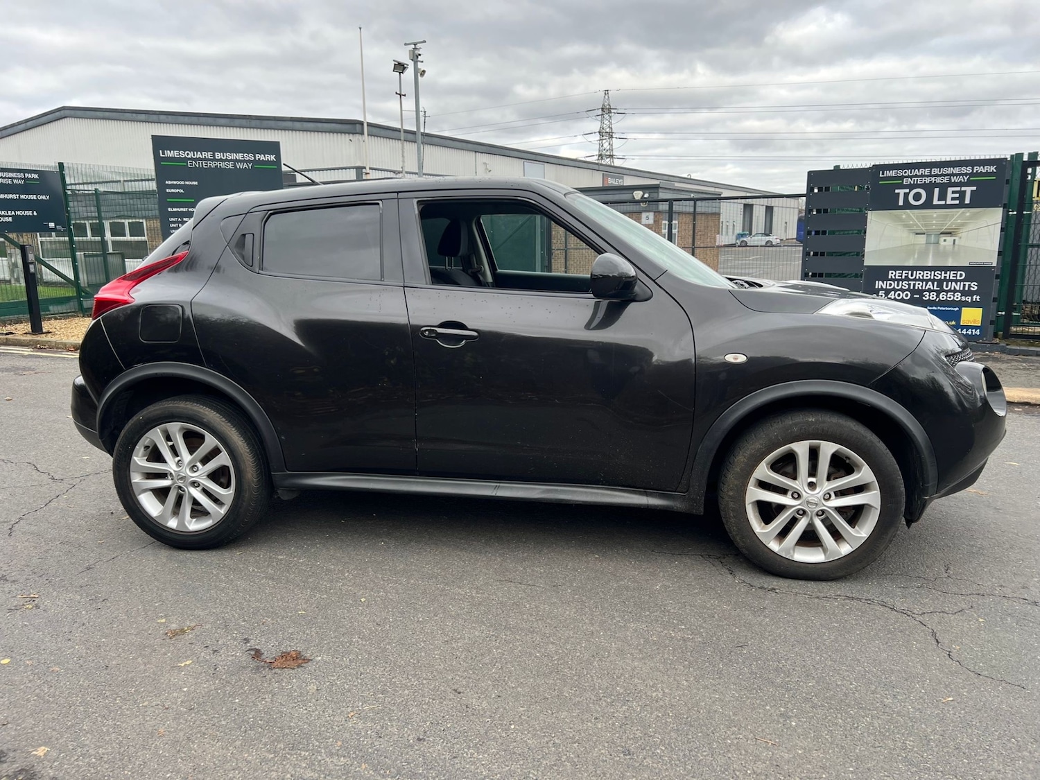 Used Nissan Juke 2011 for sale - 76594848: Photo 2