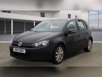 Used Volkswagen Golf 2011 for sale - 76940147: Photo